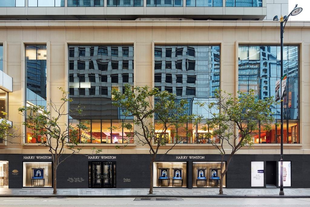 MO_HKG's tweet photo. We welcome #HarryWinston   as our new hotel resident!
#MOHKG #MO_HKG #MandarinOrientalHongKong #HarryWinston #luxury #shopping #jewlery #HongKong #hk #hkig #DestinationMO #DestinationHK #besthotel #FANofHK https://t.co/Pz5NEqKJPb