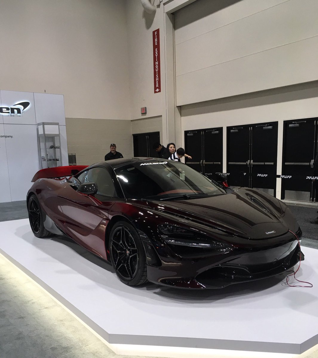 11_Porsche's tweet photo. Good morningโ๏ธ Check out how I spent my Saturday ๐#CalgaryAutoShow #Ferrari #Porsche #BMW #McLaren https://t.co/R7JJcCkQUv