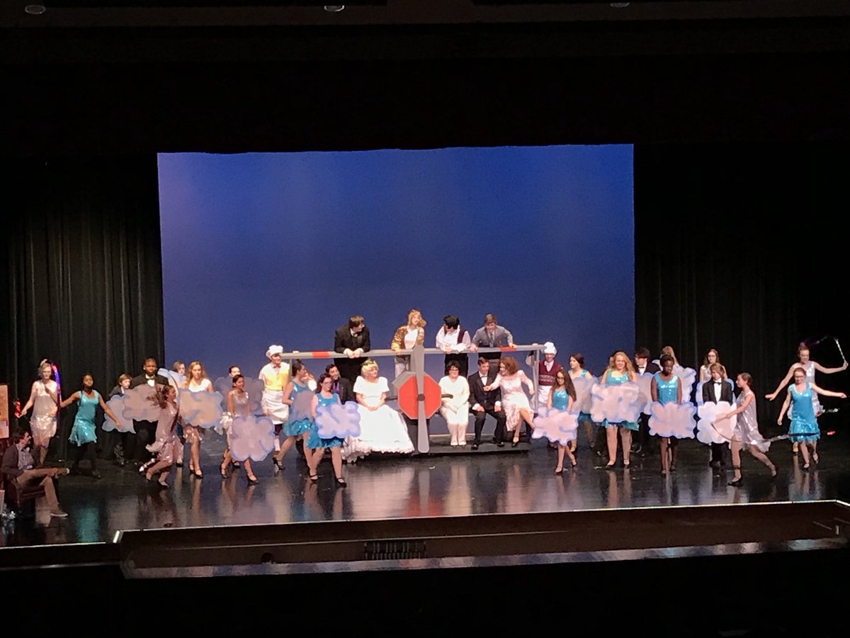 The last time to catch Drowsy Chaperone when it takes flight is at 230 today! You wont want to miss out on an afternoon of singing, dancing, and laughing!