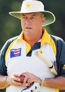DONCRICKET's tweet photo. Unbelievable that it’s been 11yrs today since the passing of legendary Coach Bob Woolmer 🙏🏻🙏🏻🏏🏏 RIP #SAvAUS #Woolmer https://t.co/2a5stjxrBh