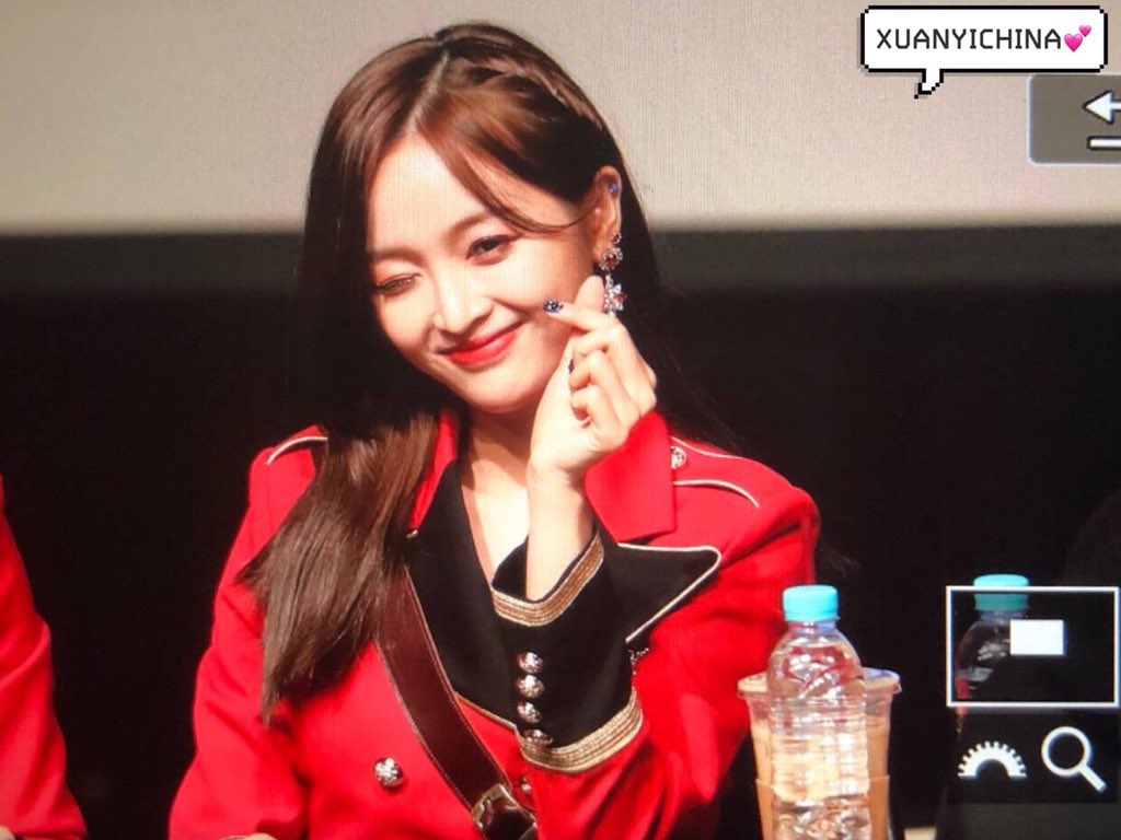 XUANYICHINA_'s tweet photo. 180318 일지아트홀 팬싸인회 프리뷰 
#WJSN #우주소녀 
#XUANYI #선의 #宣仪 
❤️ @WJSN_Cosmic https://t.co/8N3cPPM2u6