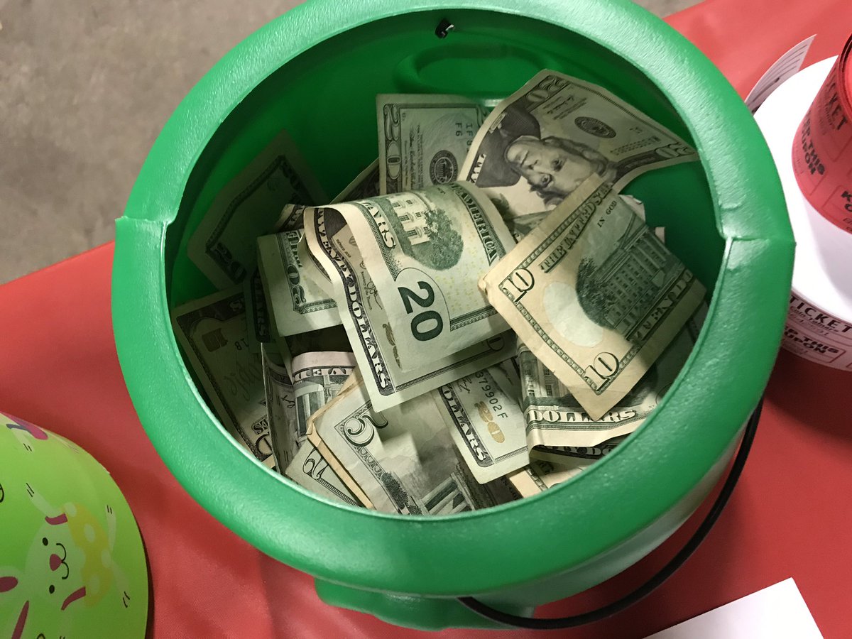 wewin382's tweet photo. Success Sharing #4903 🍀#fillthe pantry #homerfunddrive #stpaddysstyle #leprechaunsstophere https://t.co/k2NcyPKnB6
