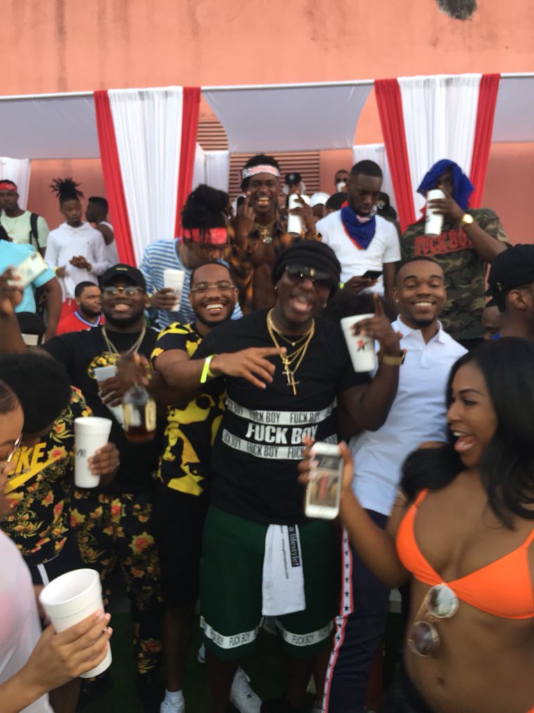 NateTheDonn's tweet image. Heavy KAMP 
#2KPoolParty