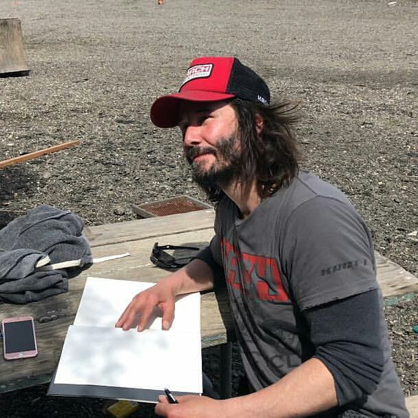 CircleK_Fans's tweet photo. #Repost from @circuspunk by @fastsave_app
•••
#i❤️keanu lol Here he is signing his book The Book of Shadows #thebookofshadows  #keanu #nolastnameneeded #KeanuReeves at #tarantactical https://t.co/W3Gc9QiYzz