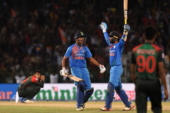 Winning a tournament final with a SIX off last possible ball of the match:
Javed Miandad (Australasia Cup 1986)
Dinesh Karthik (TONIGHT)
#INDvBAN #NidahasTrophy2018 
#TecRush
#nagin dance
Rohit
Bangladesh by 4
#TeamIndia