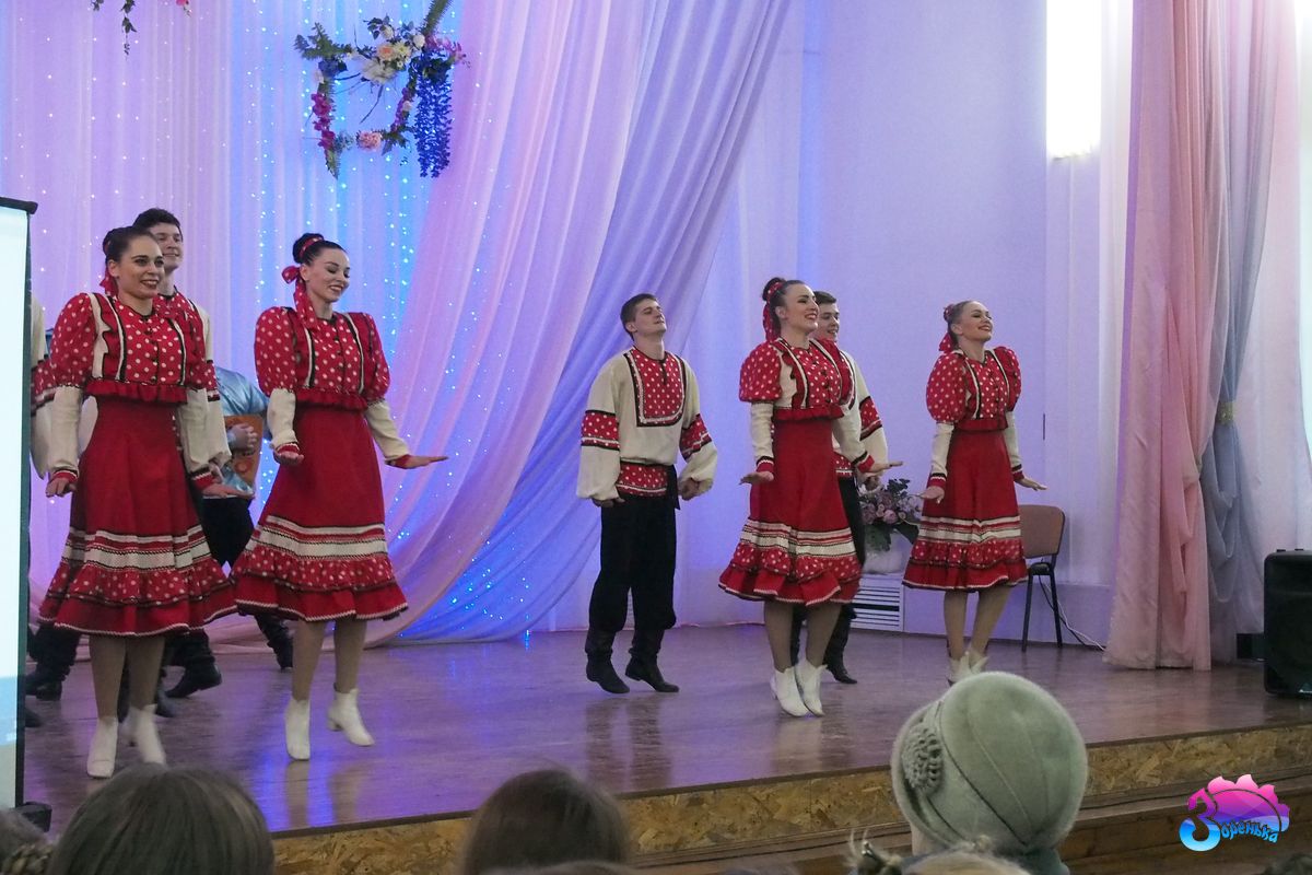 18 марта Муниципальный хореографический ансамбль "Зоренька" представил концертную программу для жителей микрорайонов в школах 50, 52, 31.
