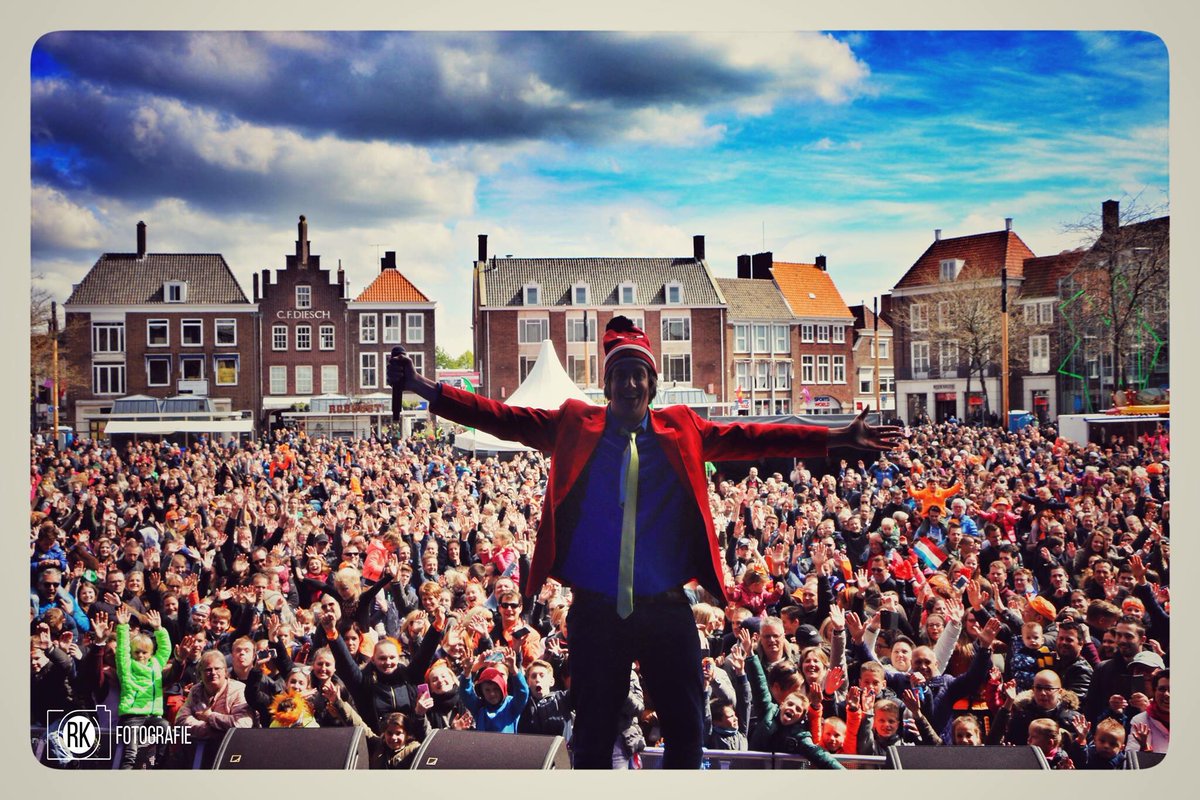 semiddelburg's tweet photo. Ook dit jaar organiseert de SEM weer #Koningsdag #Middelburg.
Het belooft weer een gezellig #evenement te worden geschikt voor iedereen en gericht op vele muzieksmaken. Deze week gaan we de line-up bekendmaken! https://t.co/Su9y3E3a67