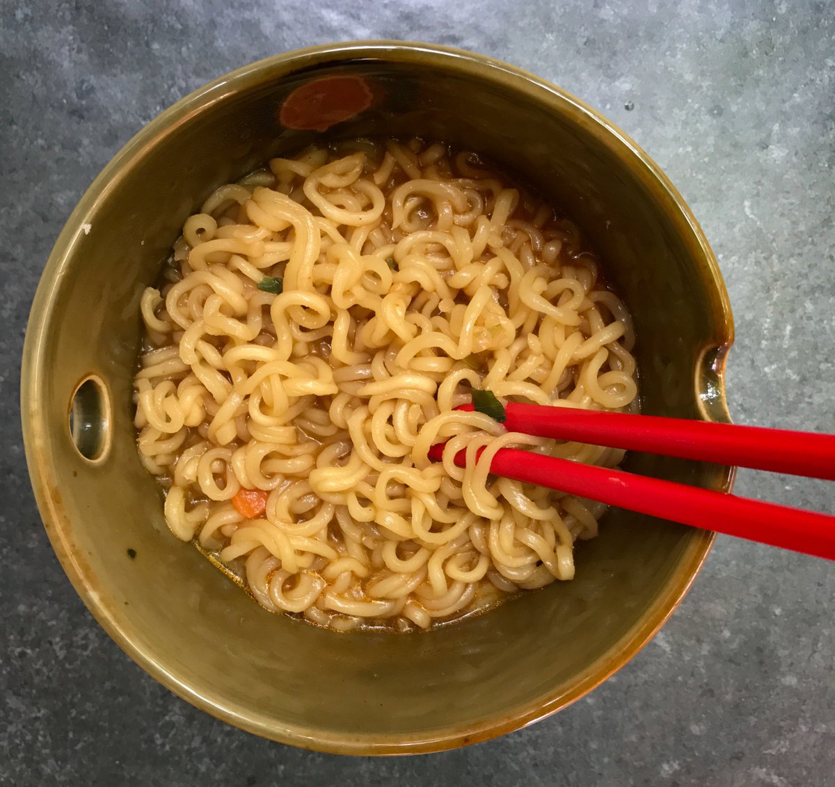 Как замесить лапшу. Китайская лапша instant Noodle. Лапша JML instant Noodle. Instant Ramen Noodles Samyang лапша. Мивина лапша китайская.
