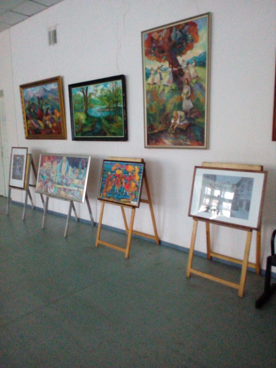 Экспозиция творческих работ "Я живу в России", игровая зона отдыха "Пространство фантазий" и, конечно, праздничный концерт. Все это стало приятным сюрпризом для всех гостей Самарского областного училища культуры #СамараВыбирает  <a href="/AllaVolchkova/">Алла Волчкова</a>