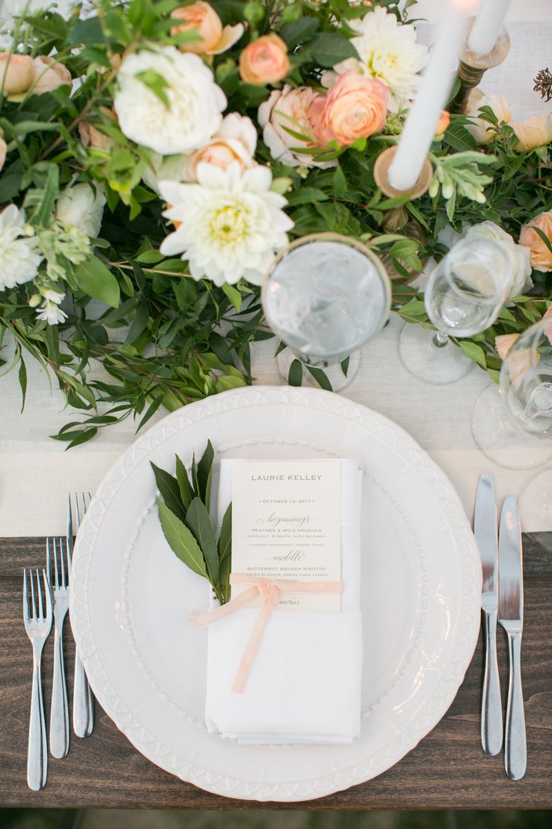 sabinescherer's tweet photo. Perfect harmony #tablesettinggoals https://t.co/ueHEVC2Og5