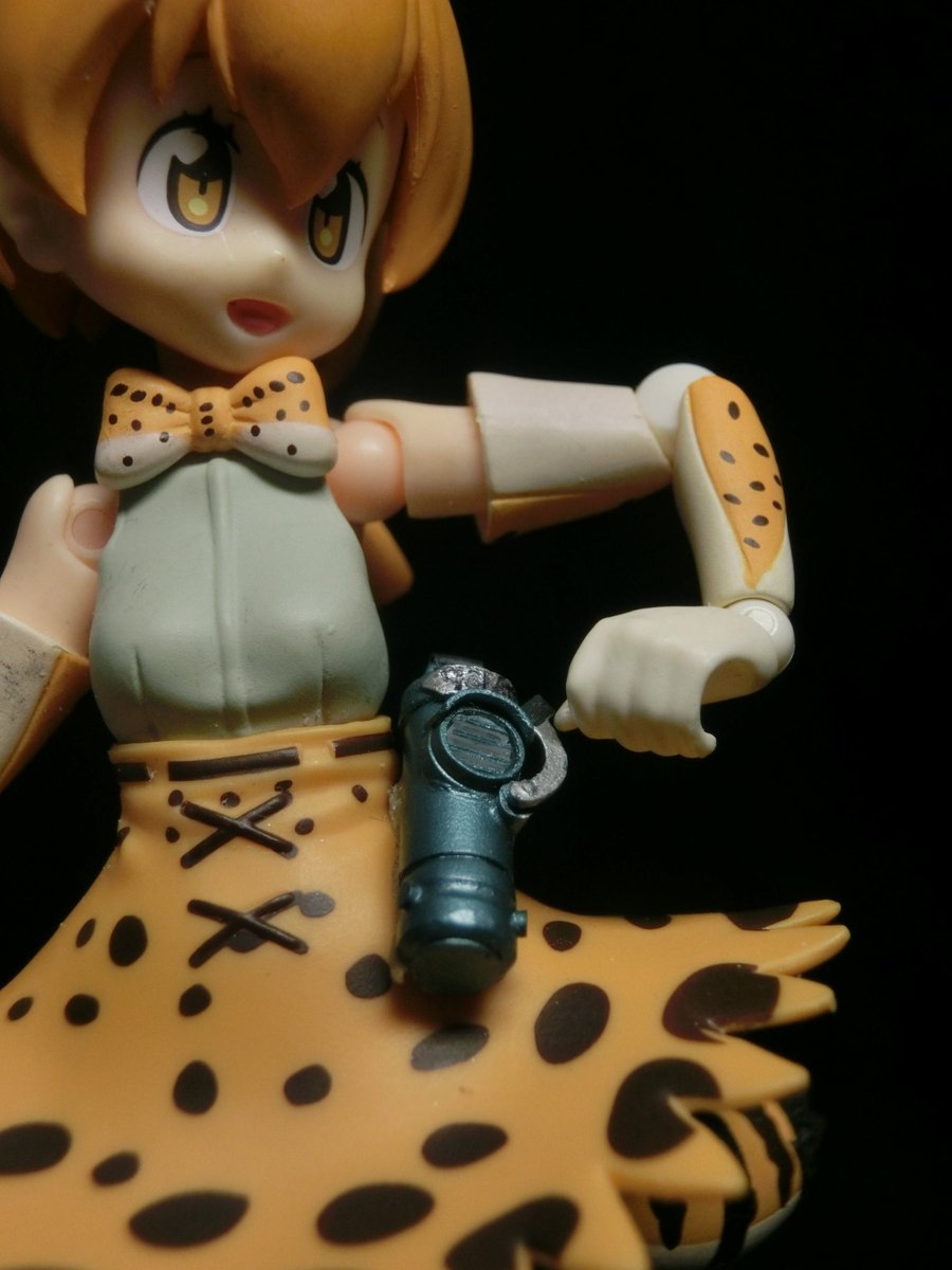 Simo 奴らは 蒼い鬼火と共にやって来る 例えその瞳を灼かれても 例えその腕をもがれても 奴等は決して歩みを止めない 死沼へ誘う鬼火 ウィル オー ウィスプ に導かれるまま 保身無き零距離射撃 を敢行する パンプキン シザーズ T