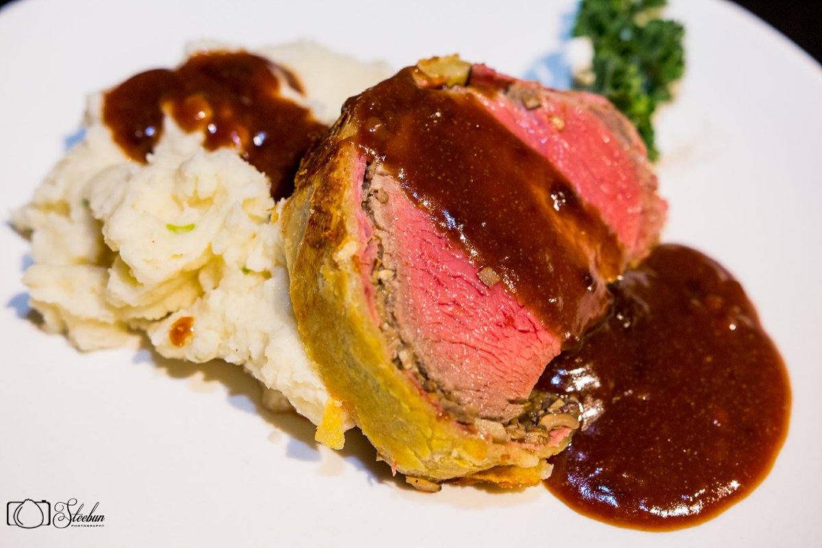 Hi-Score Chef Twitter: "Main course. Beef Wellington served with mashed potatoes in a red wine sauce. It was my first time attempting to make Beef Wellington and I'm happy with