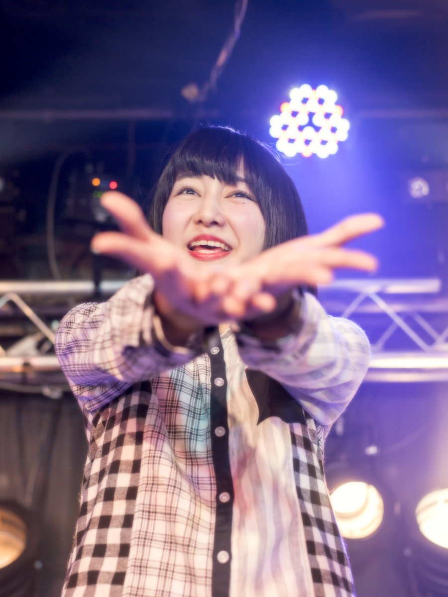 hakutekko's tweet photo. 2018.3.18 鶯谷 VALLEY × VALLEY × TOKYO
「ぺしゅもの魅力がマルゲリータ」
(かるふぉるにあピザぺしゅも生誕祭&卒業公演)
#ぺしゅも
#CHCL3
#ルボートンX
#鶯谷エイリアンズ
#かるふぉるにあピザぺしゅも https://t.co/1Lkzil9NPN