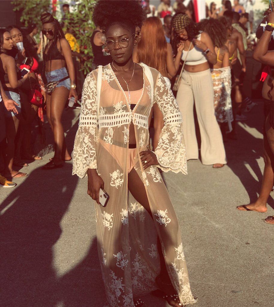 Lolo_bihh's tweet image. #2kPoolParty