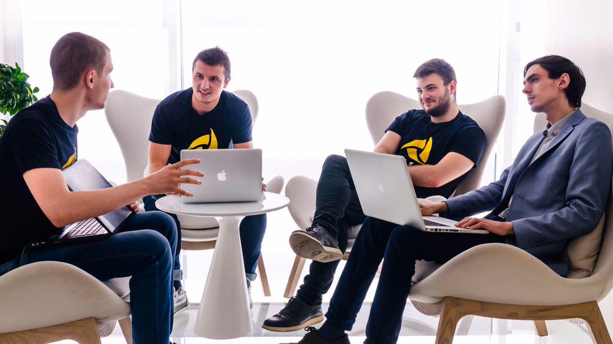 FLUX_PLAY's tweet photo. Everyone in FLUX rejoices at huge community growth! Though we're not stopping here. The team is already discussing the 2018 Q2 strategy and future updates. Subscribe to our social channels! https://t.co/DYsmoo86vQ