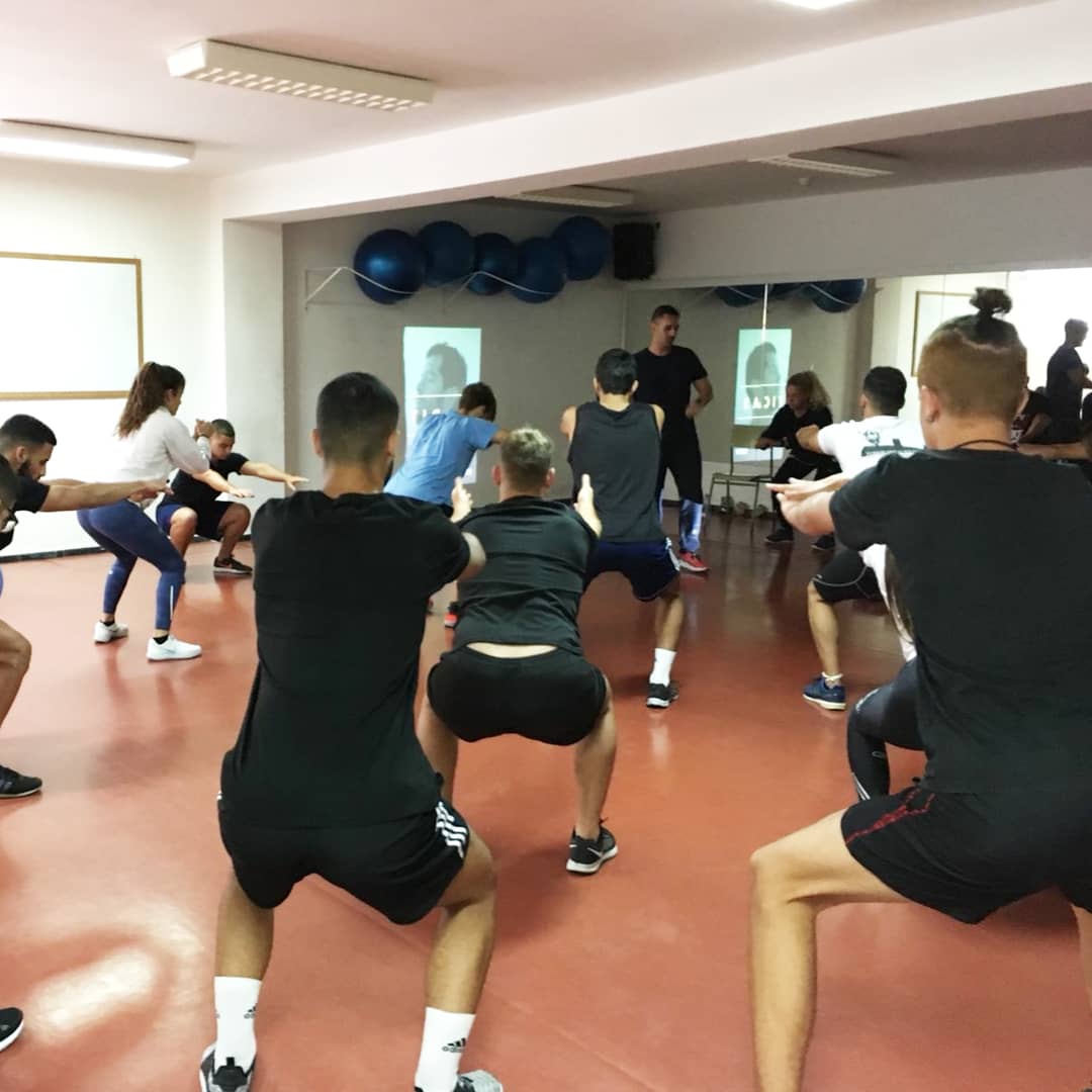 ferkenze's tweet photo. Muy agradecido y emocionado por la oportunidad que se me ha brindado de hablar de mindfulness y de su implicación en el deporte en estos dos días en la Facultad de Ciencias de la Actividad Física y del Deporte de la Universidad de Las Palmas de Gran Canaria. #mindfulness#deporte https://t.co/z84Qi1FZeF