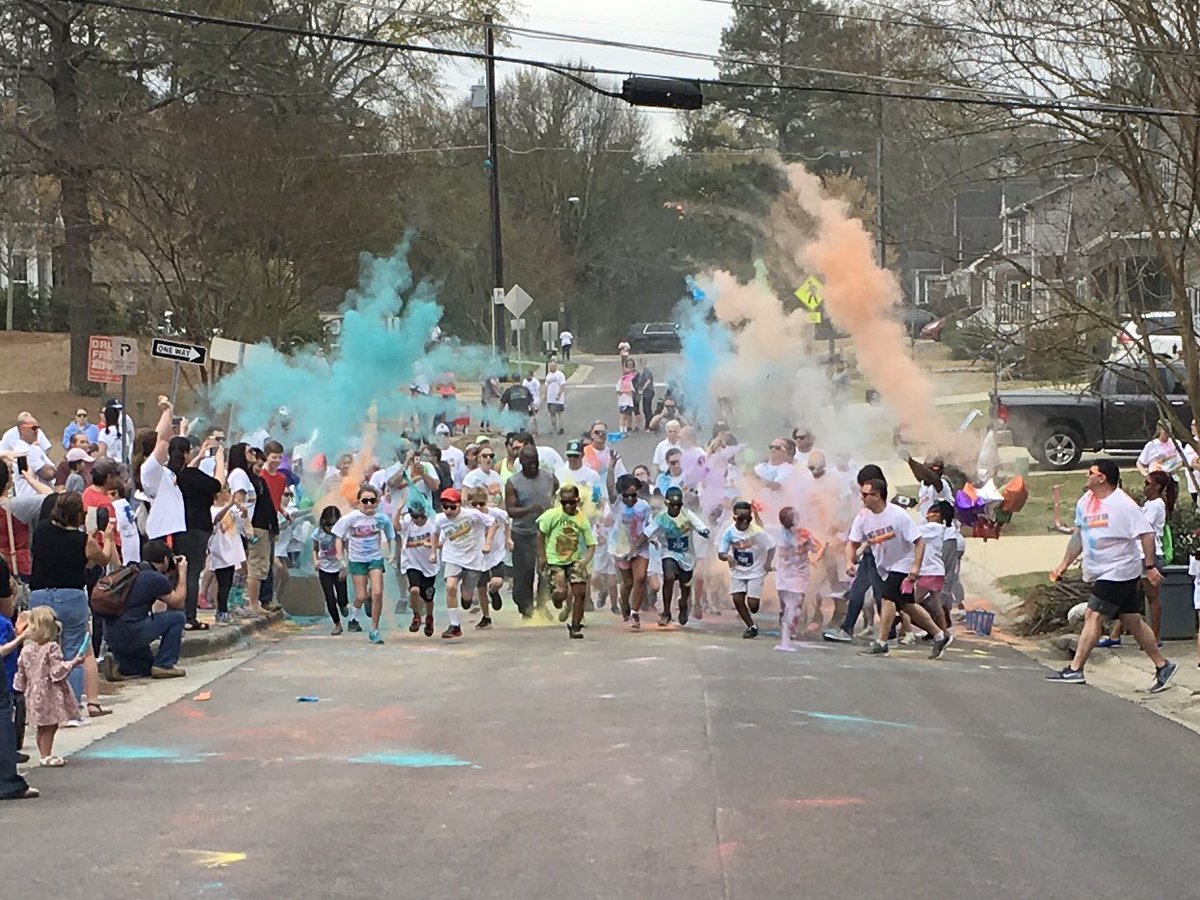 HKElemSchool's tweet image. Color Run Fun! #colorrun2018 #JrPatriotPride