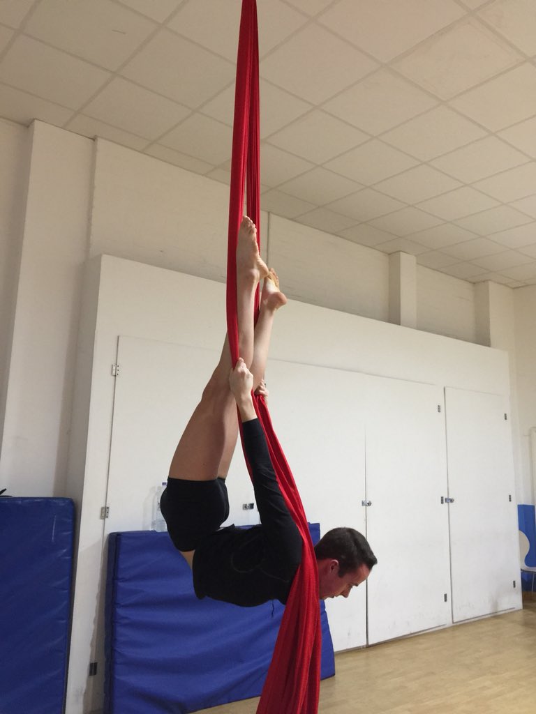 Training on and off the ground 🐒 Great opportunities for all @TheCentrePAC #Dance #DanceTraining #Silks #ArielSilks
