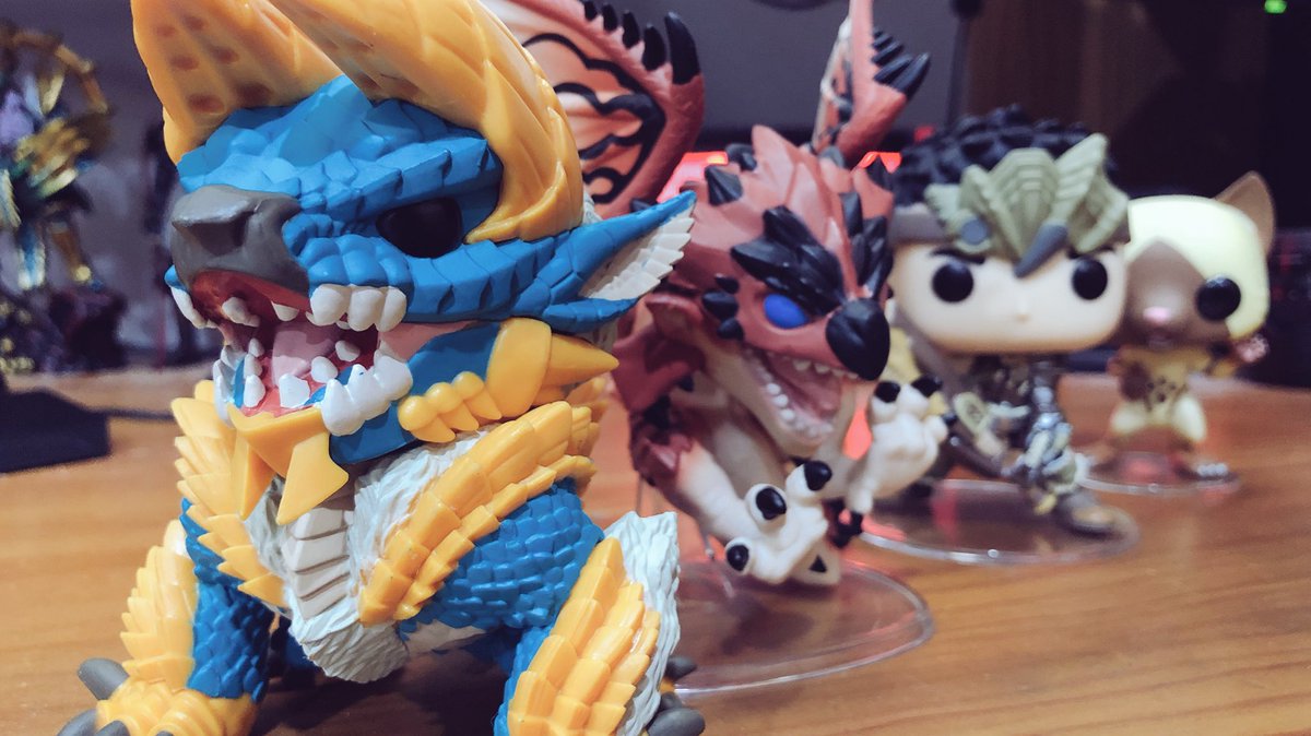 Arekkz's tweet photo. Massive shoutout to @OriginalFunko for very kindly sending me the #MonsterHunter Funkos! They’re so awesome :D https://t.co/AEoyHgVDzA