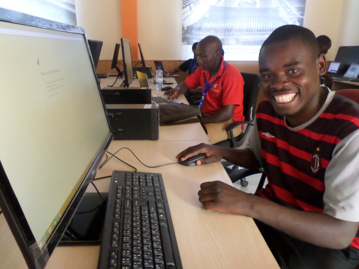 CyprienNshimiye's tweet photo. Other than enhancing quality education awareness through mentorship program @RwandaTCOP worked at empowering digital learning based. More than 1150 teachers last two years ago, started using ICT while teaching. @RwandaTCOP @SomaUmenyeRw @REBRwanda @BLF_Rwanda @ministryofict https://t.co/PWTZiLmxq9