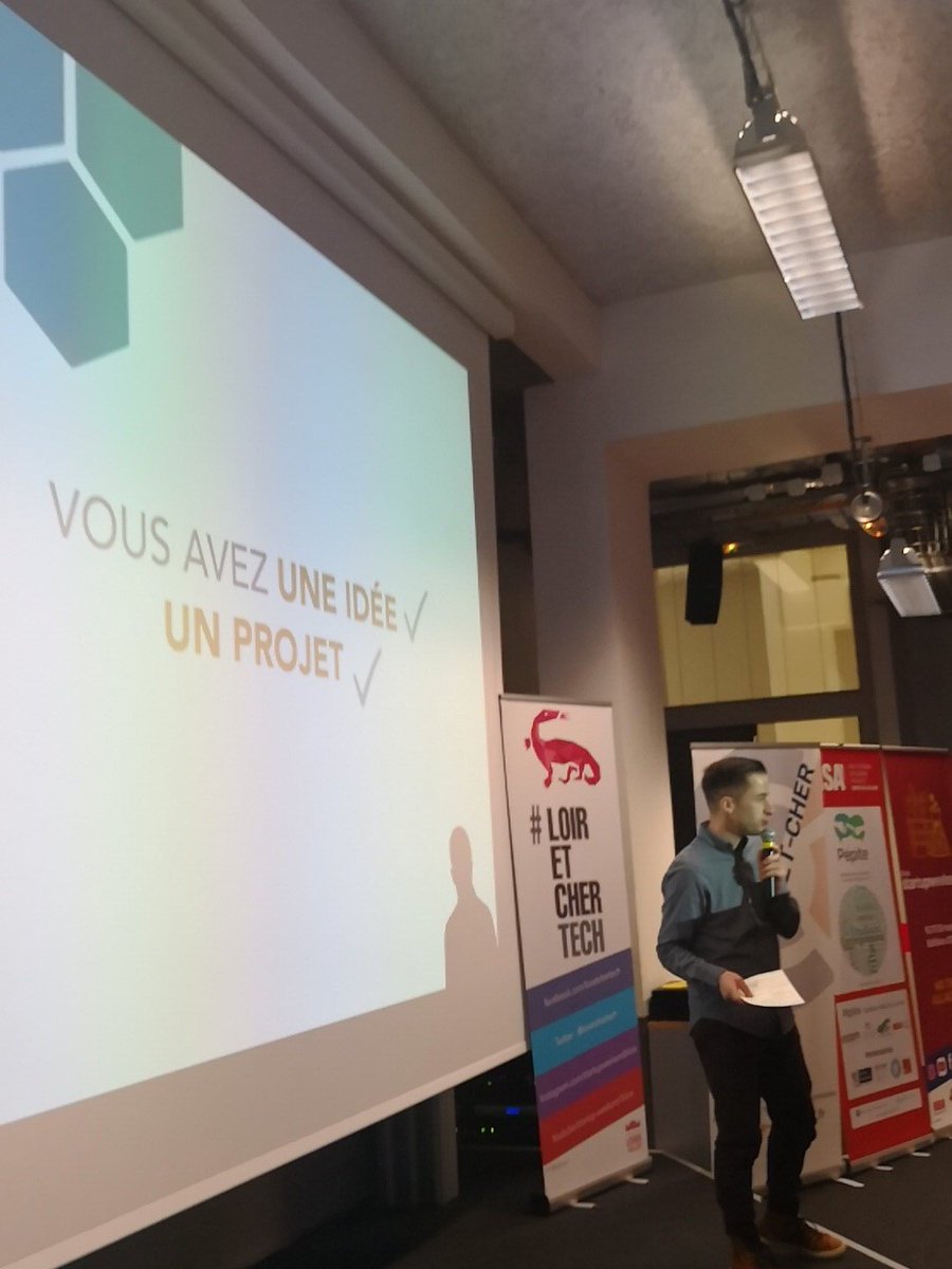 MaxineGuerriau's tweet photo. #sweblois #IDMoov #tweetPlusQueMaxine C'EST NOUUUUS ❤️❤️❤️❤️ https://t.co/KwPtLDZWxt