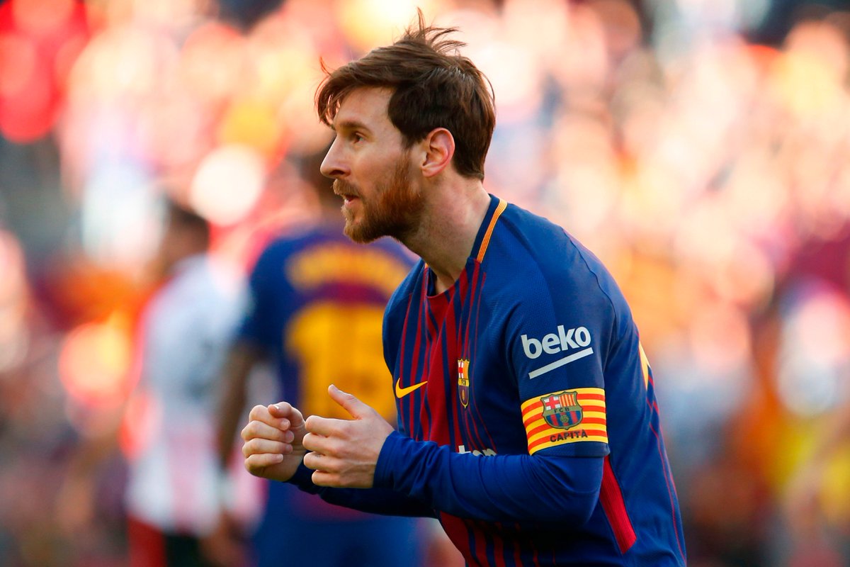 ChampionsLeague's tweet photo. Lionel Messi shows off his dance moves after grabbing his 25th Liga goal this season. 🕺🎼

#UCL https://t.co/lbgBZpXFnv