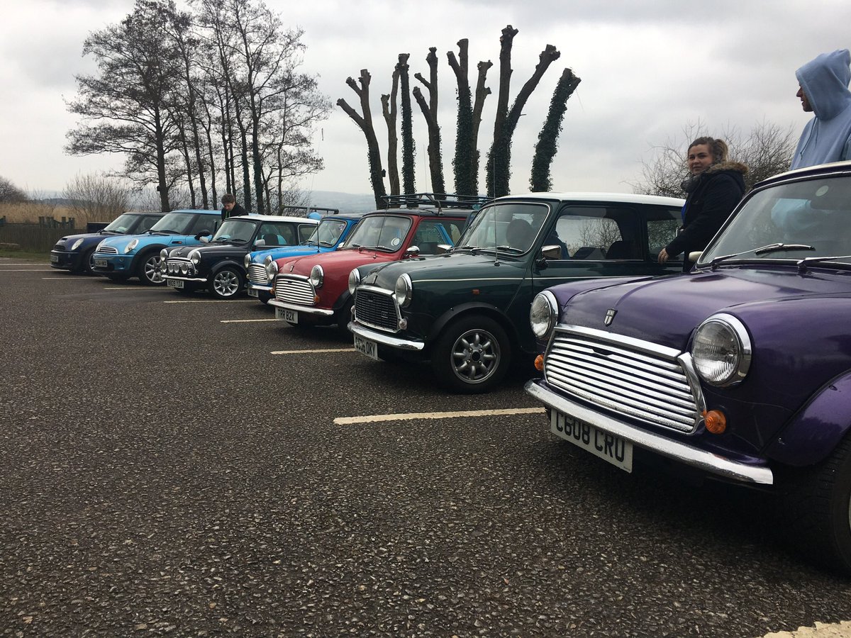 Minis4change's tweet photo. This weekend some Minis made there 1st stand against Bullying, at the Minis4Change Mini Run! @bullyinguk @STOMPOutBullyng https://t.co/p2qjtxU0T9