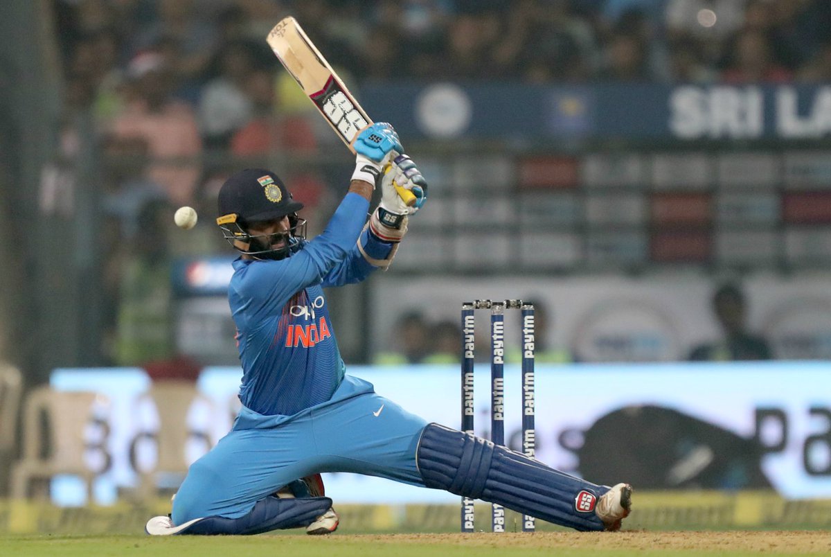 DDNewslive's tweet photo. Super Thriller !!!🏏 India🇮🇳 lift Nidahas T20 Tri-Series trophy; defeat Bangladesh🇧🇩 by 4 wickets in Colombo.  (India 168/6 in 20 ovr; Bangladesh: 166/8 in 20 ovrs)
#NidhasTrophyFinal #NidahasTrophy2018Final https://t.co/jxjtBSWKJ4