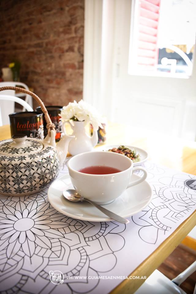 guiamesaenmesa's tweet photo. Seguimos sumando excelentes propuestas gastronómicas locales a #GuiaMesaenMesa! > Los invitamos a conocer una casa de té y café que ofrece variedad de blends de té con delicias dulces y saladas (entre otras cosas...) >> #EnBabia Tea Bar &amp; Deli! 😉 https://t.co/bIaAUoEbVx https://t.co/SzdWEkrev4