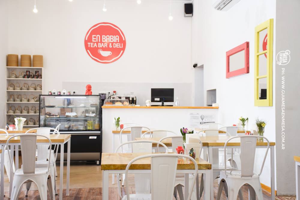 guiamesaenmesa's tweet photo. Seguimos sumando excelentes propuestas gastronómicas locales a #GuiaMesaenMesa! > Los invitamos a conocer una casa de té y café que ofrece variedad de blends de té con delicias dulces y saladas (entre otras cosas...) >> #EnBabia Tea Bar &amp; Deli! 😉 https://t.co/bIaAUoEbVx https://t.co/SzdWEkrev4