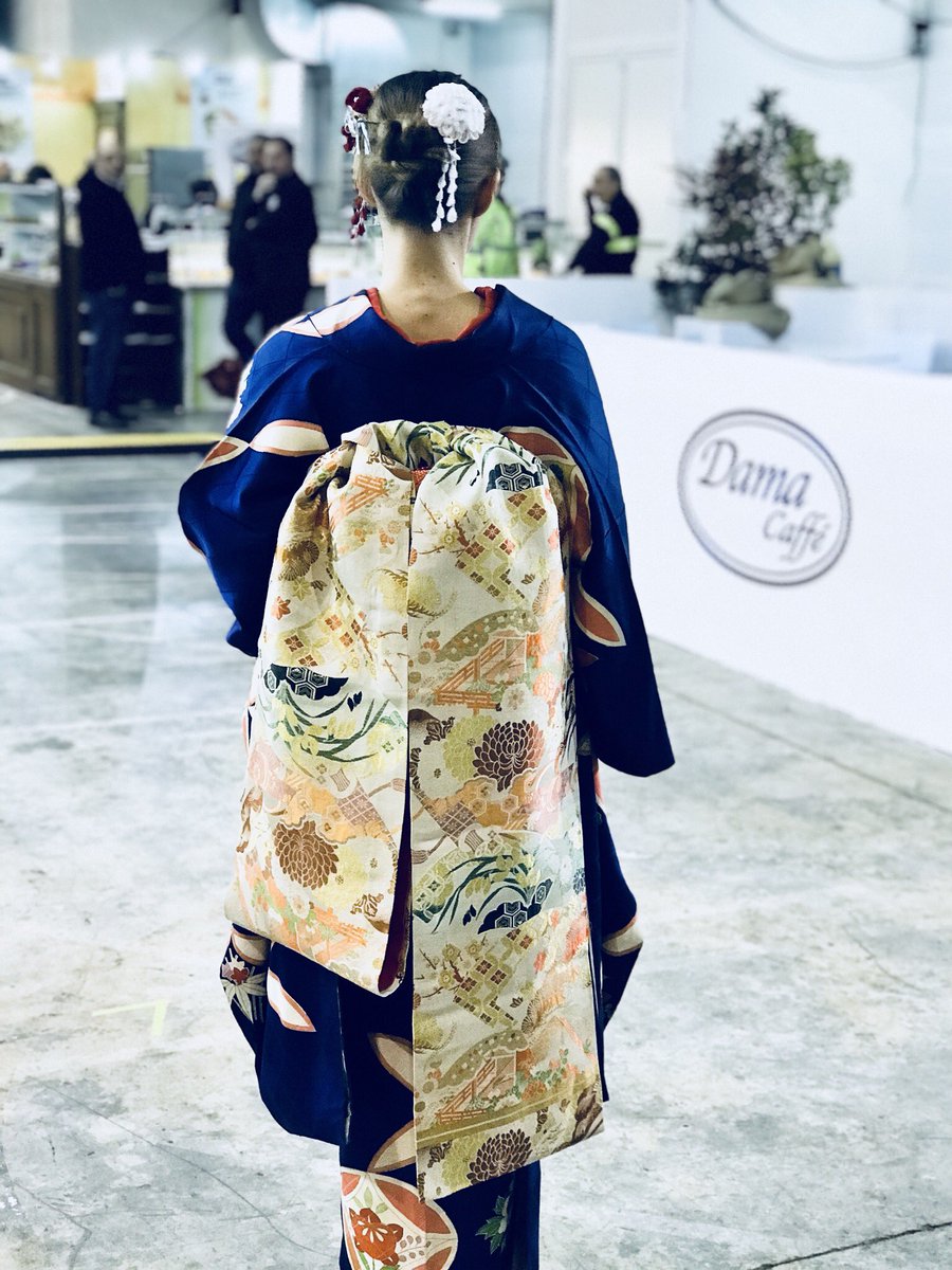 studioVitaliano's tweet photo. Cerimonia del tè giapponese e inglese a Jesolo #jesolofoodexperience #snackdesign #plannerevents #Jesolo https://t.co/nL2j174mvM