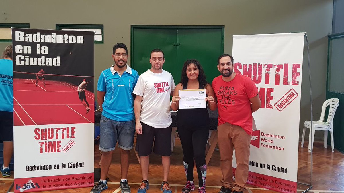 ShuttleTimeArg's tweet photo. CURSO DE PROMOTORDEPORTIVO EN #BADMINTON - #SHUTTLETIME https://t.co/NFEr8mEUhz