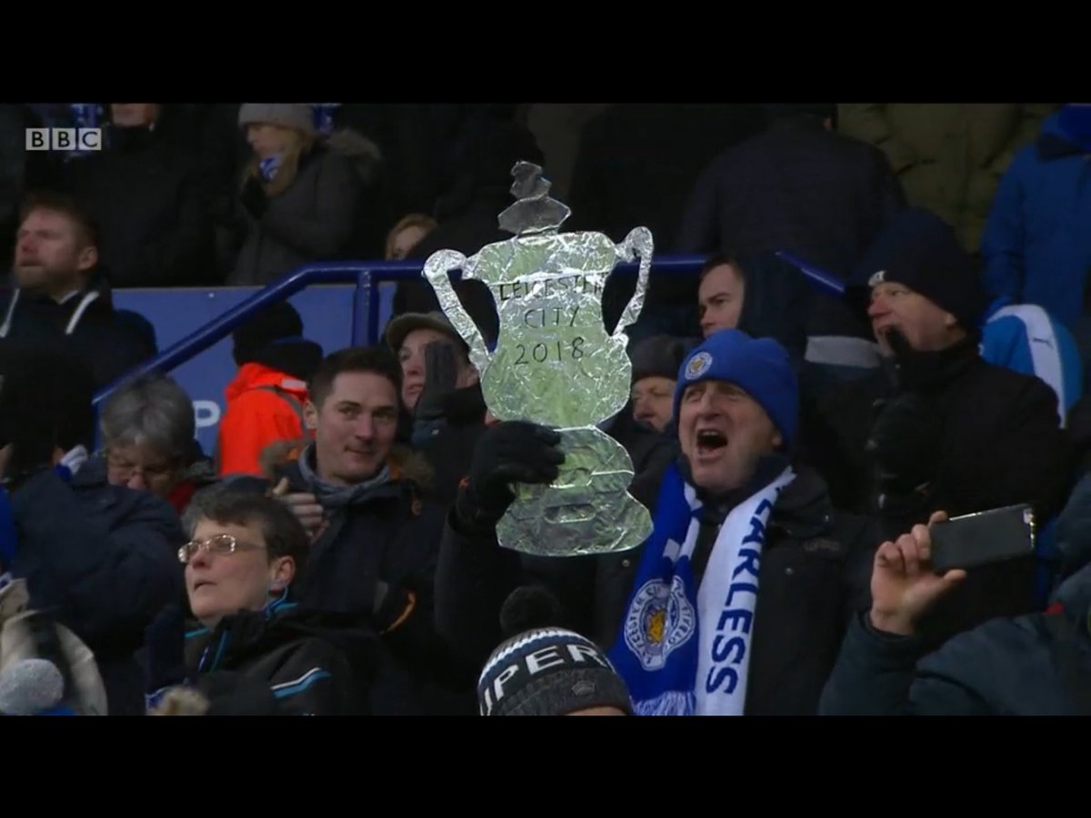 Nige1Chapman's tweet photo. It's comforting to know that however much this world moves on and whatever woes it has, there will always be a cardboard cut-out FA Cup covered in kitchen foil.
#leiche #lcfcVcfc #FACup https://t.co/at8LXKyIHz