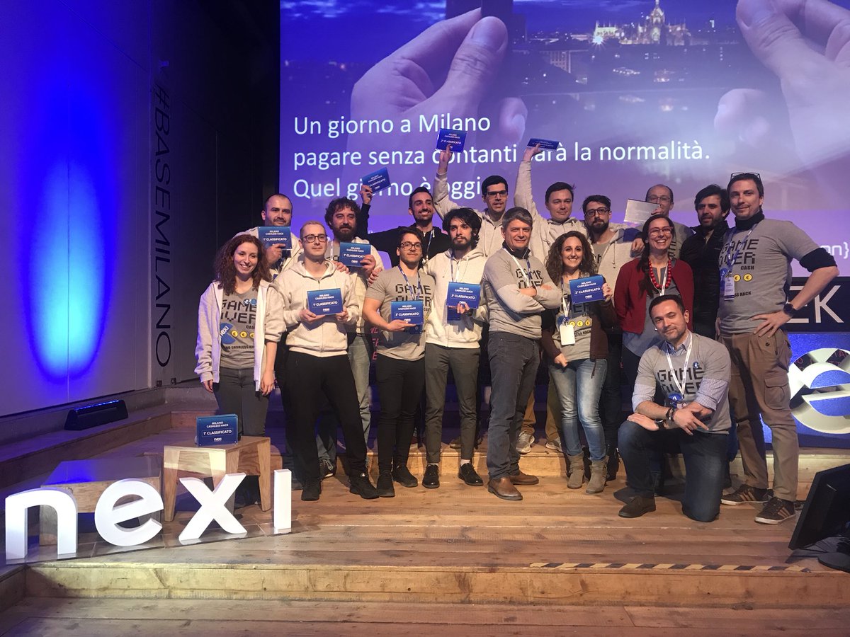 MI_DigitalWeek's tweet photo. #MilanoDigitalWeek | #CashlessMilanoHack Una foto con tutti i vincitori dell’Hackathon promosso da @nexipayments @CariploFactory @CodemotionIT... Complimenti a tutti! https://t.co/BMhebe9voY