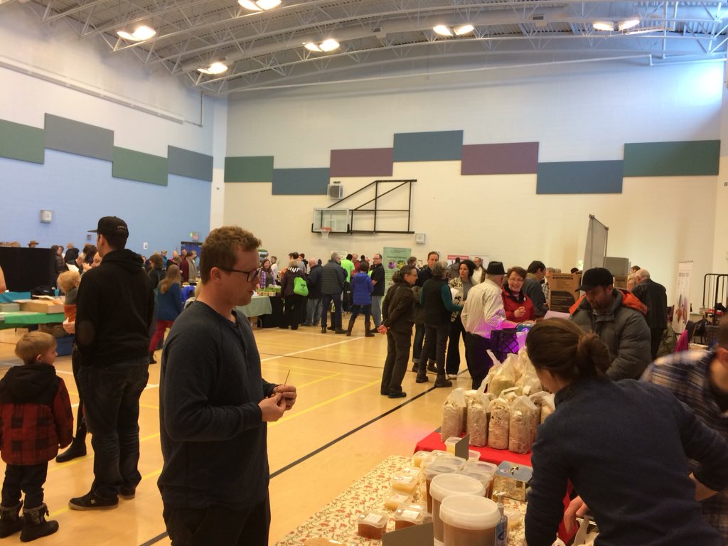 reclaimfarm's tweet photo. #bestdayever ! @YEGSeedySunday Lots of vendors here selling #joy and seeds of course. https://t.co/KDJjBHphTV