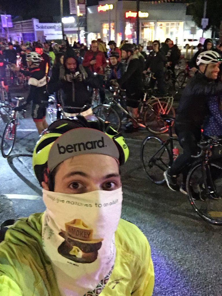 sidneyraz's tweet photo. Running a marathon is cool, but biking it was faster. #LAMarathon2018 #crashride https://t.co/DDXPFDv8cT
