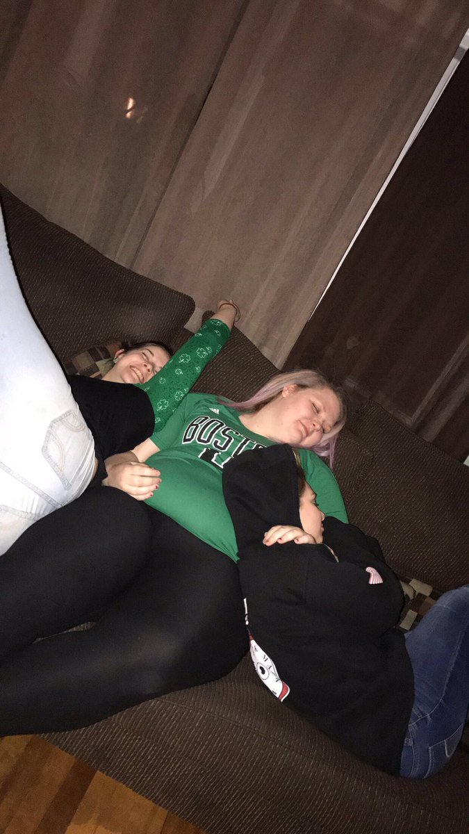 jessicafoley_'s tweet photo. Last night was lit https://t.co/9Nzi0F5Ro6