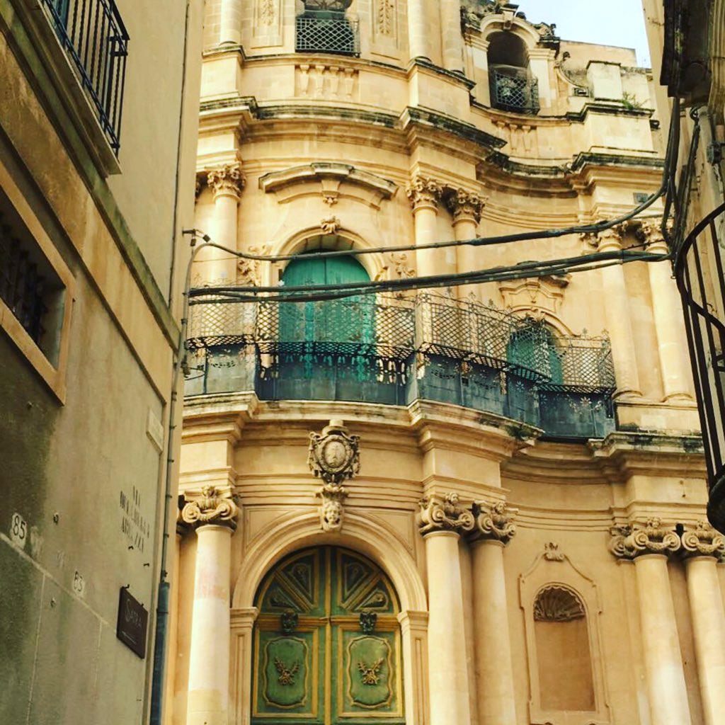 scostati's tweet photo. Scicli #Sicily ❤️ https://t.co/FfyiLhUfyM