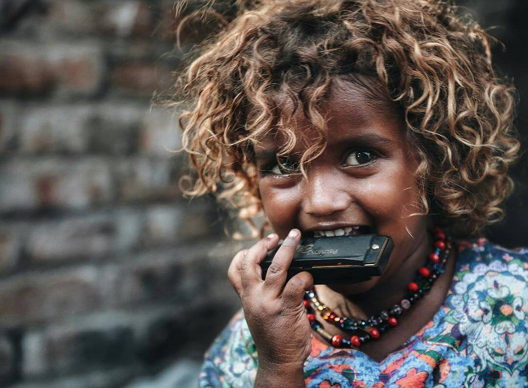Kinzeuro's tweet photo. La musique est la langue des émotions.

Inde, Bc Serna https://t.co/3tGpAer6gw