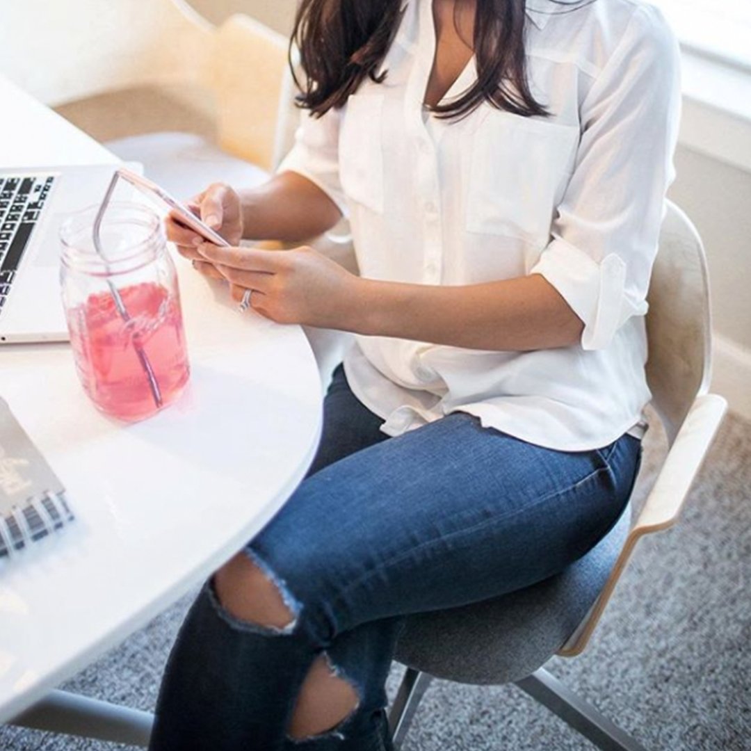 PlexusWorldwide's tweet photo. Sip it. Love it. Share it. 🙃#plexusslim #everydayplexus https://t.co/PXEiwFQcGP