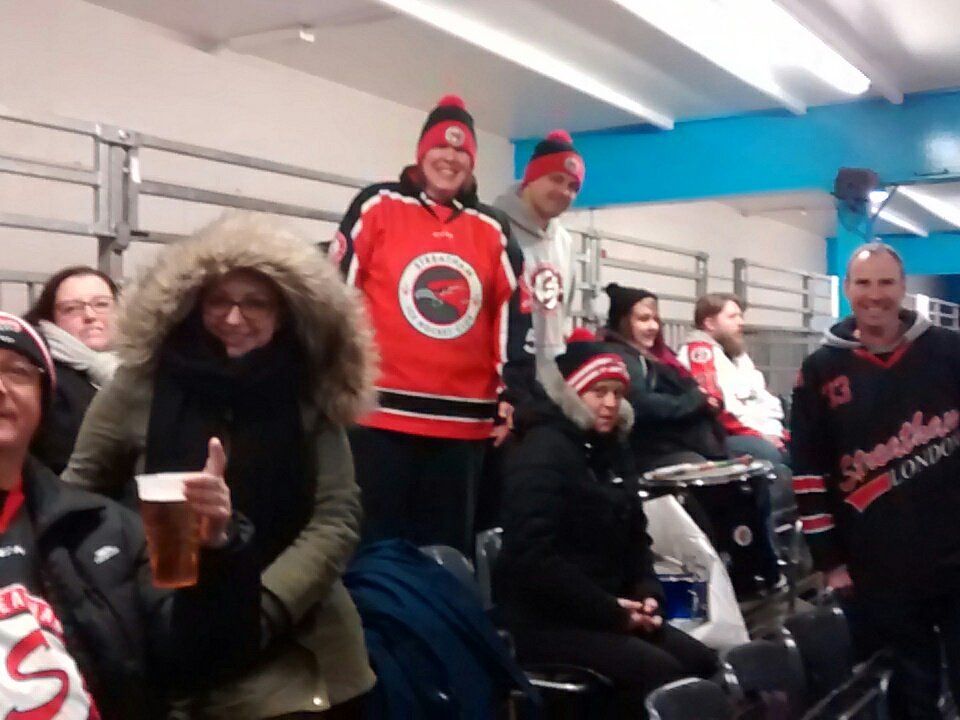 RedHawksSC_'s tweet photo. If we can make it to snowy Swindon, perhaps you could take a minute to vote for your Player of the Year. Email redhawk@gmx.co.uk with your fav. @StreathamHockey #whositgonnabe #whosyourfav https://t.co/gOYuMYBiur