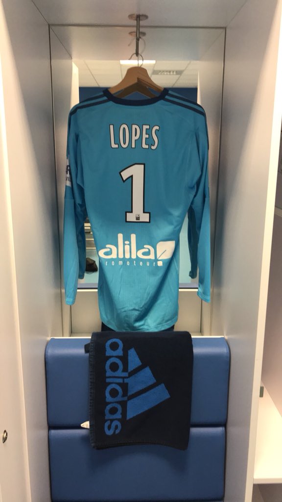 AnthoLopesFans's tweet photo. H-2 : le vestiaire est prêt ☑🔴🔵
#AnthonyLopesFans #TeamOL #TeamLopes https://t.co/EkFTeDVeg5