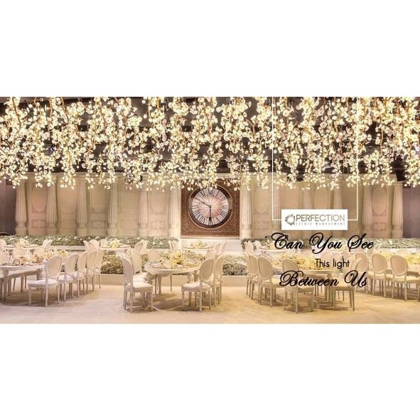 Perfectionae's tweet photo. Lights Will Guide You Home😍
In collaboration with @lemariage 
#Lighting #photooftheday #Perfectionevents #weareperfection https://t.co/NO28HVmbmj