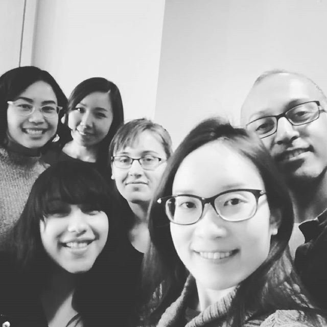 PaintASmileInfo's tweet photo. But first, we selfie! 📸

Training our new batch of Art Assistants and prepping for a #paintaSMILEWorkshop class on this beautiful Sunday @varleygallery
.
.
.
.

#nonprofit #unionville #markham #artgallery #artclass #artforall #learningtoteach #artexp… https://t.co/j7Fjachfwj https://t.co/gmfsG6coEI