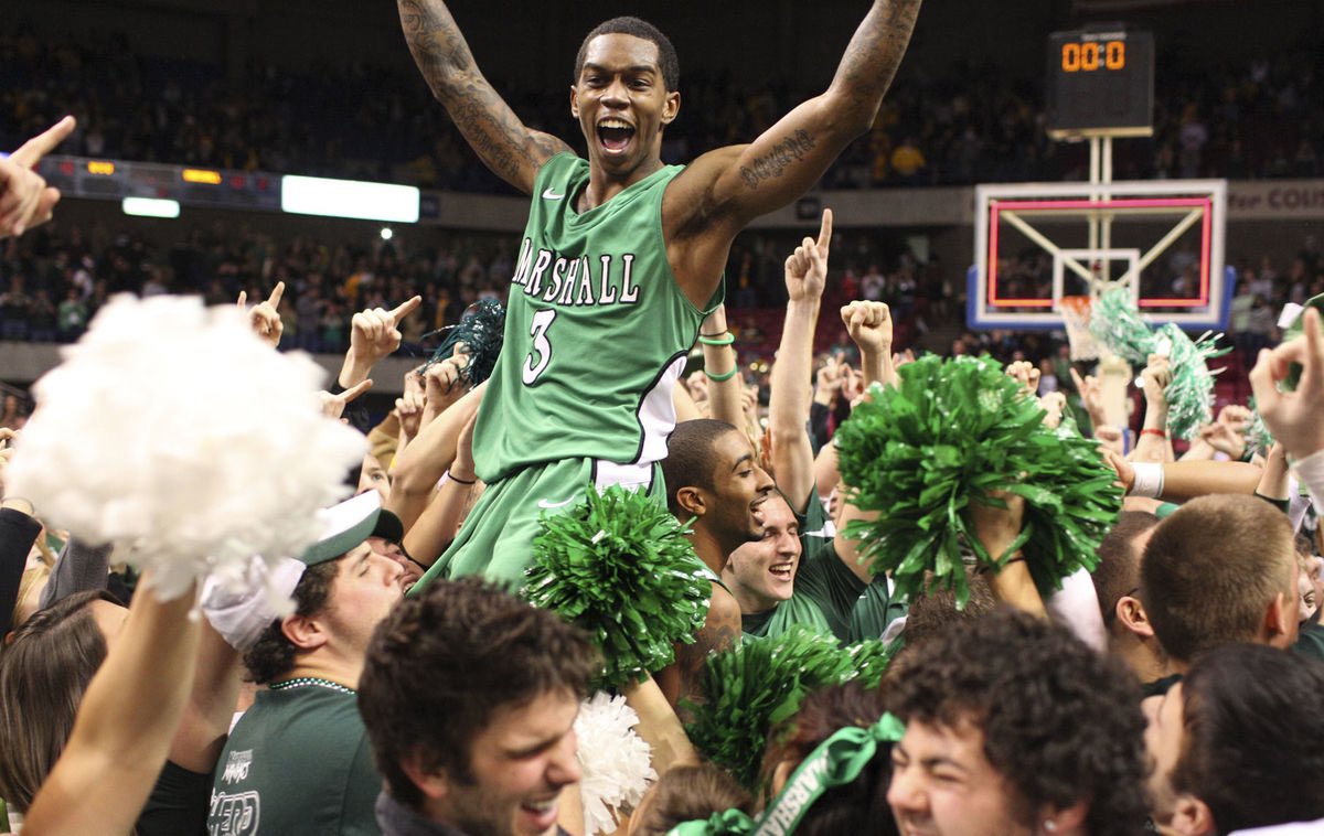 Tonight’s picture elmore will be hoisted up. #capitalclassic #goherd