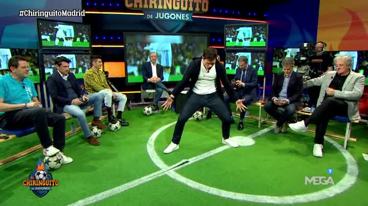elchiringuitotv's tweet photo. "¡¡SIUUUUUUH!!". ¡CÓMO LLEGA @EduAguirre7 a #ChiringuitoCristiano! "Es volver a ver AL MEJOR JUGADOR del MUNDO CALLANDO BOCAS". https://t.co/XLAuULOUV4