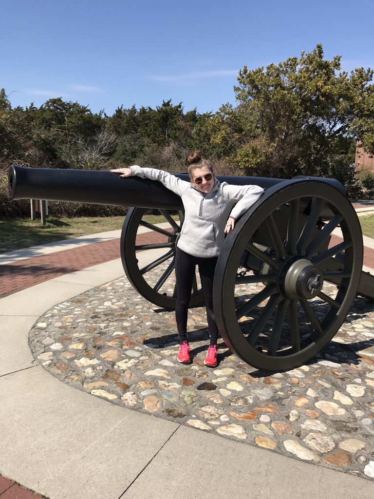whereveritlands's tweet photo. A tour of #EmeraldIsle consisted of a history lesson at #FortMacon, brunch alongside #Elvis at a favorite local cafe, and spending time poolside. https://t.co/NDg2NvOOsd