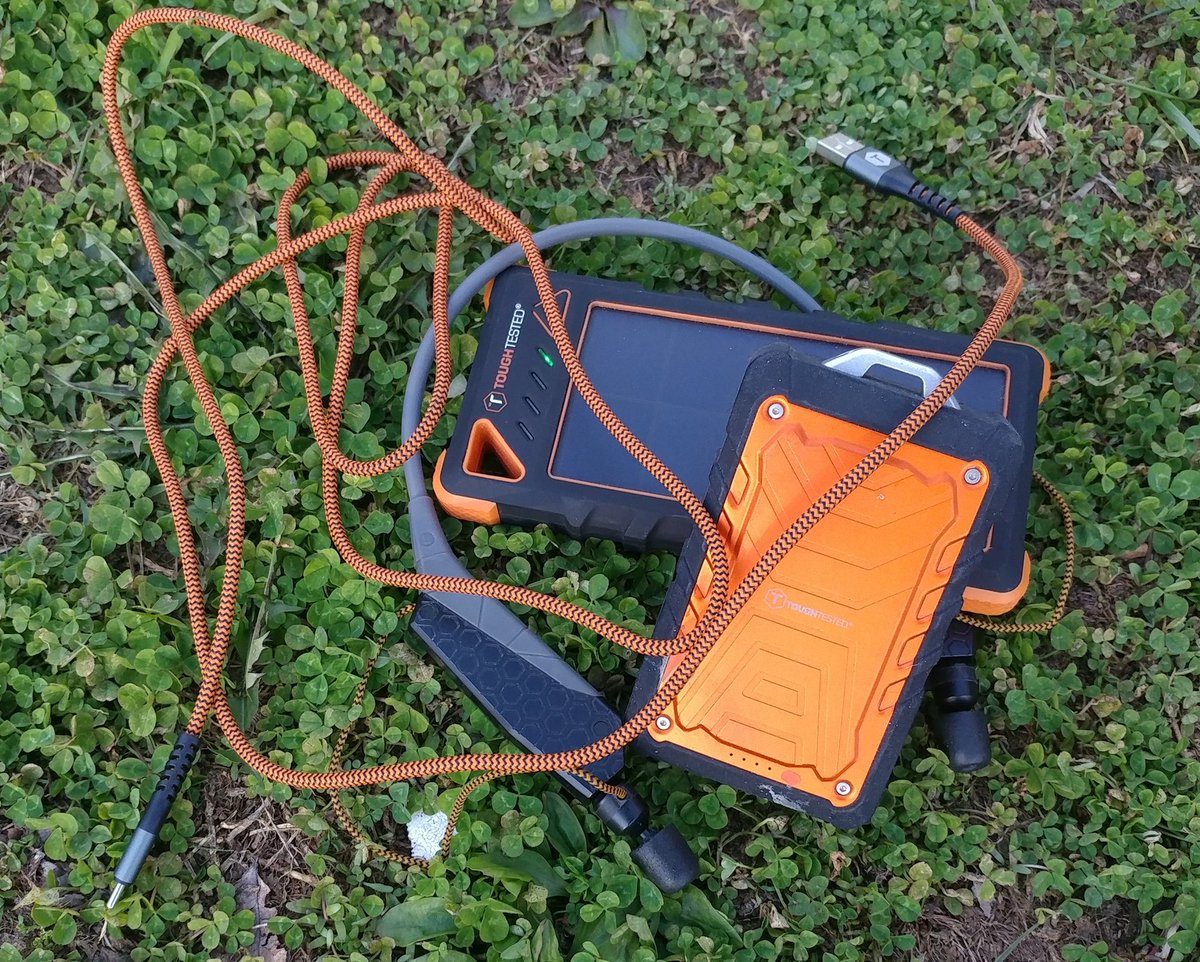 SierraSugar's tweet image. What is the most important thing to pack when traveling to #MATS2018?  If you are a technophile and all-around klutz like me, then of course I pack my @ToughTested gear first!  #Powerbank #ToughTested #madetogotowork #survivesthetripevenwhenIfall #klutzproof