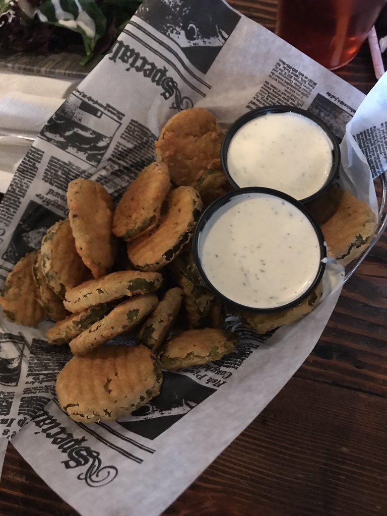 whereveritlands's tweet photo. And finally, dinner with the family at The Trading Post in #EmeraldIsle before heading back to #Greenville. 

No worries, the pork rinds &amp; bacon topping weren't in the cards for this (newbie) vegetarian. I stuck with a "Sugar Britches" to drink &amp; fried pickles to munch on. 😉 https://t.co/Zpd1m705Ms
