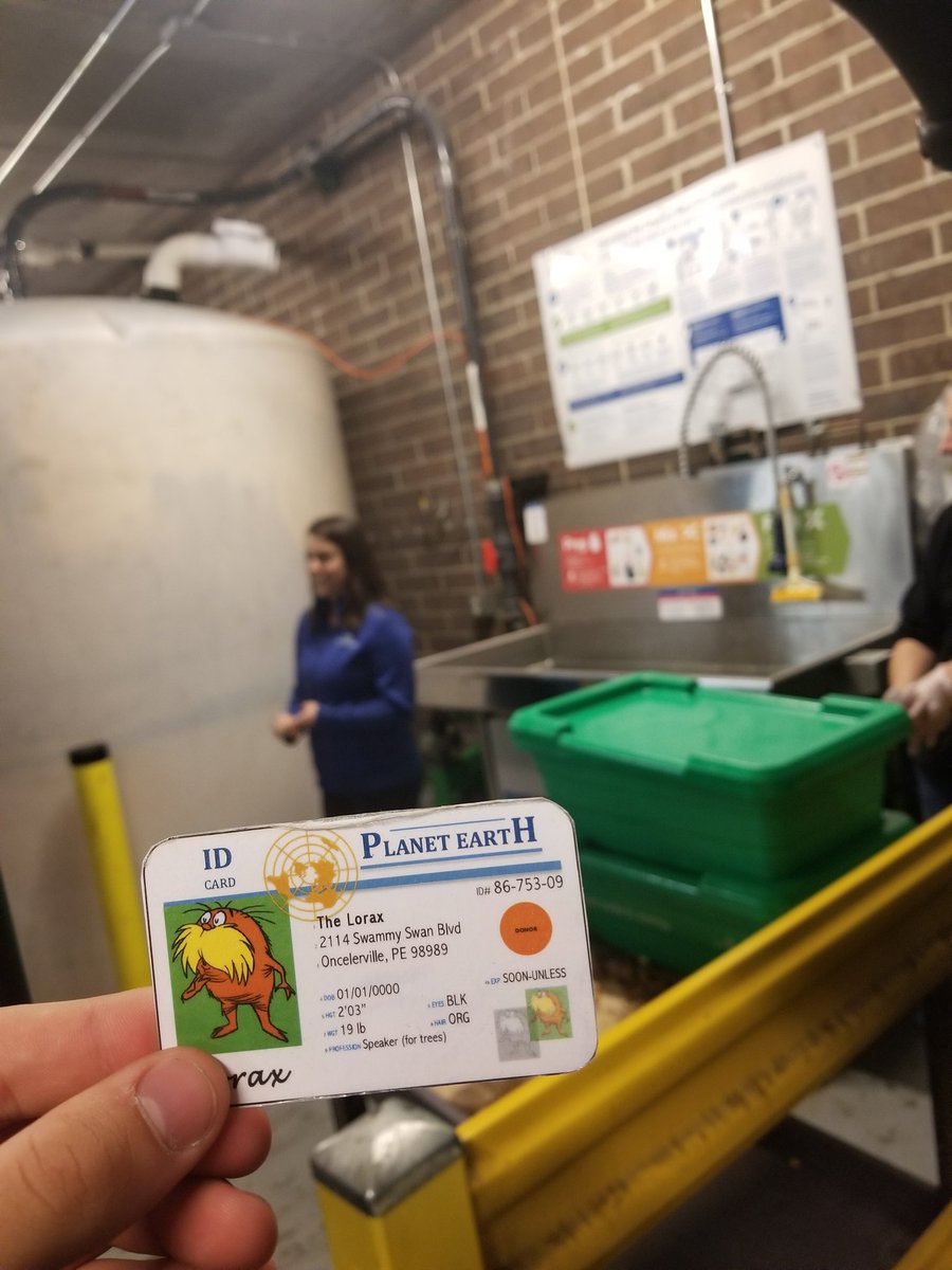 JM510359apes's tweet photo. Took a field trip to sendiks to learn about how energy can be created from food scraps #apesenergy @franklinlorax https://t.co/v9cJhYtIT1